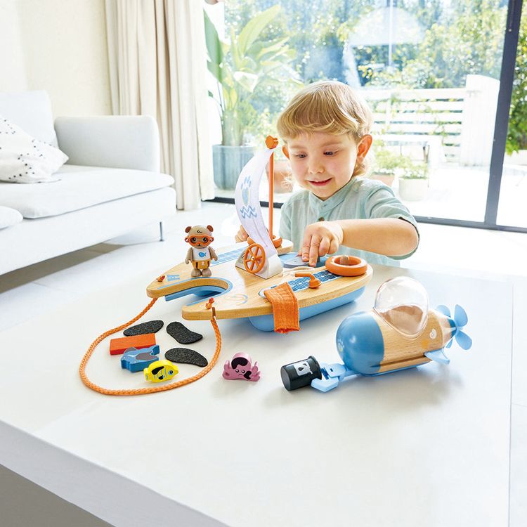 Ben’s Eco Catamaran Playset - FAO Schwarz