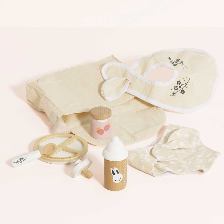 Dolls Nursing Kit & Bag – 8 Pieces - FAO Schwarz