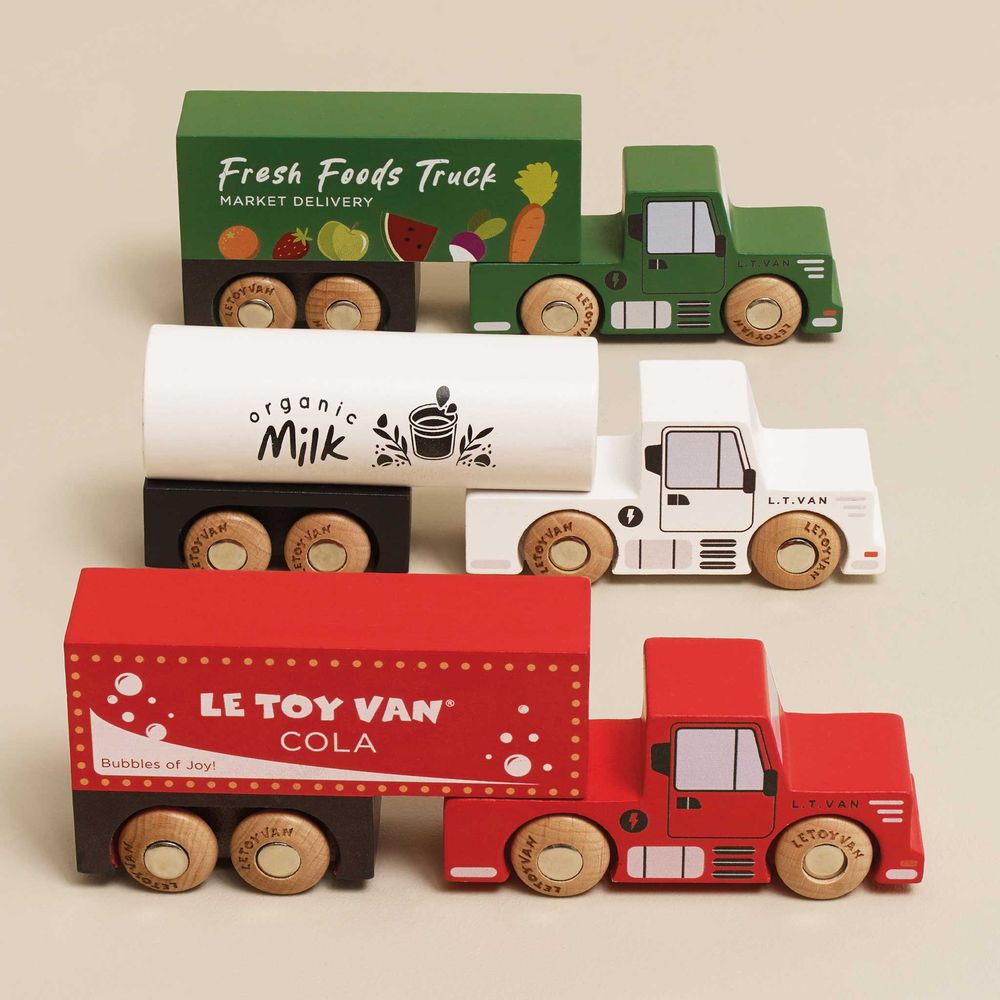 Wooden Trailer Truck Set - FAO Schwarz