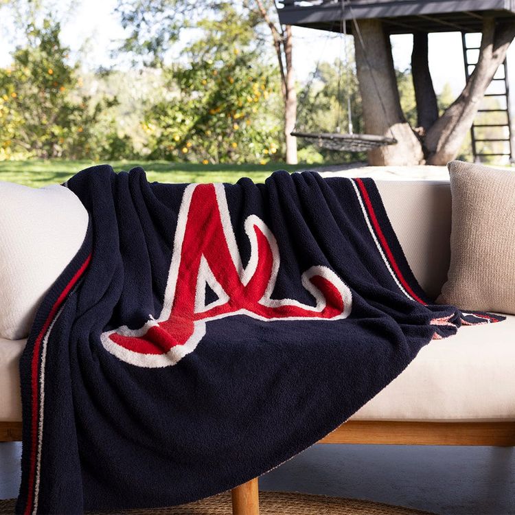 CozyChic Atlanta Braves Throw Blanket - FAO Schwarz