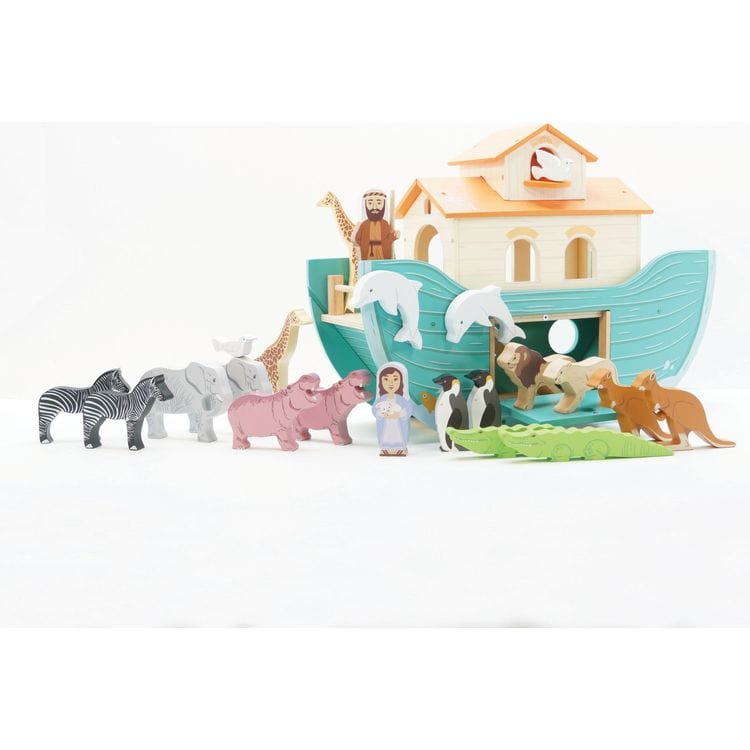 Noah’s Great Wooden Ark & Animals – 23 Pieces - FAO Schwarz