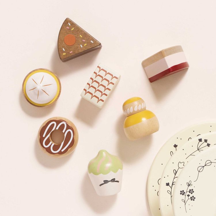 Three Tier Patisserie Cake Stand - FAO Schwarz