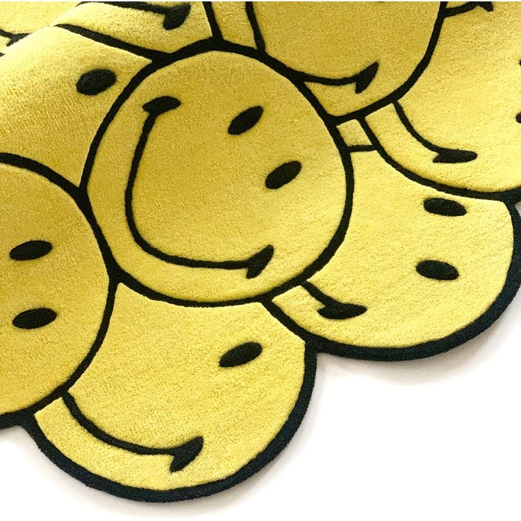 Smiley Bunch Rug – Yellow - FAO Schwarz