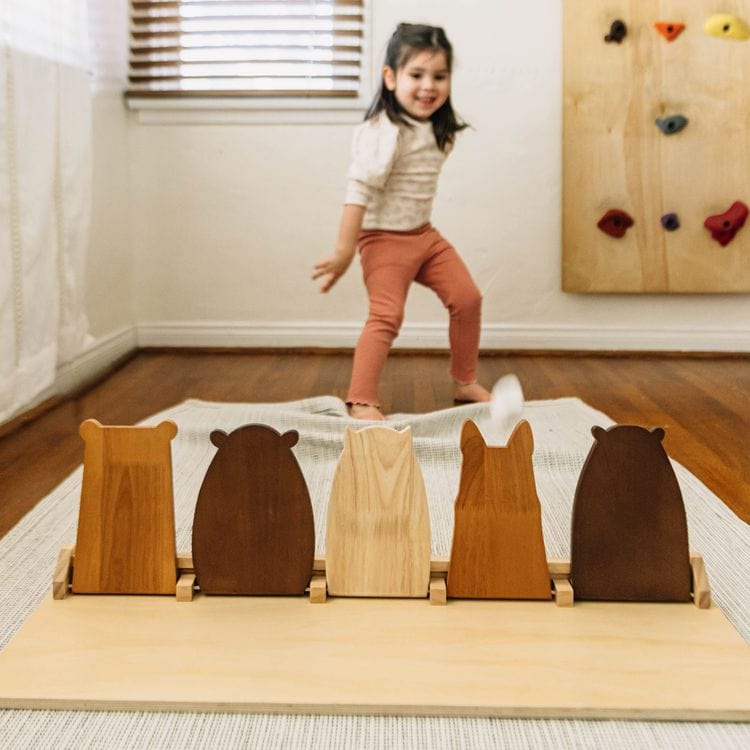 Zoo Crew Bean Bag Toss - FAO Schwarz