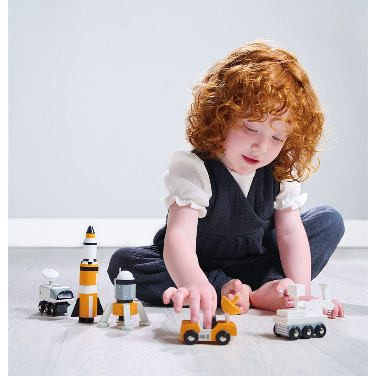 Wooden Space Voyager Set - FAO Schwarz