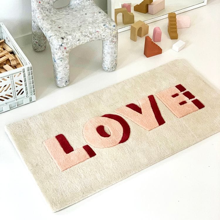 Love Rug – Cream/Red - FAO Schwarz