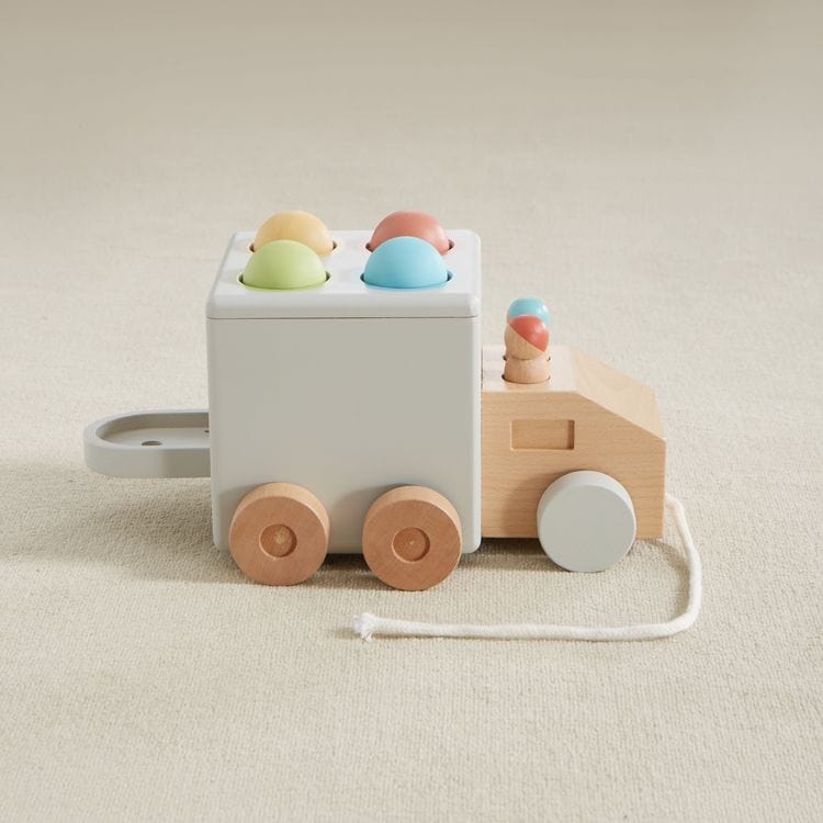 Hammer Time Wood Pull Toy - FAO Schwarz