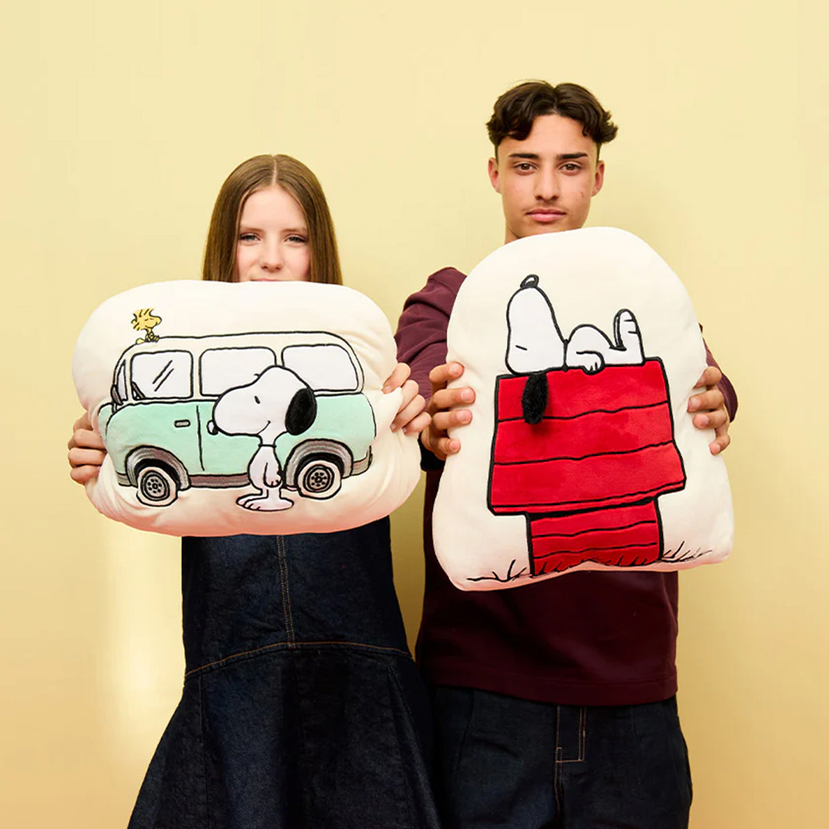 Peanuts Doghouse Pillow – 15″ - FAO Schwarz
