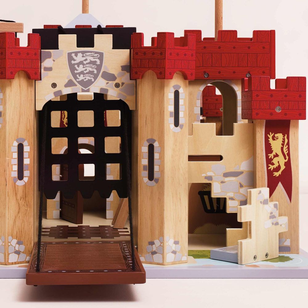 Lionheart Castle - FAO Schwarz