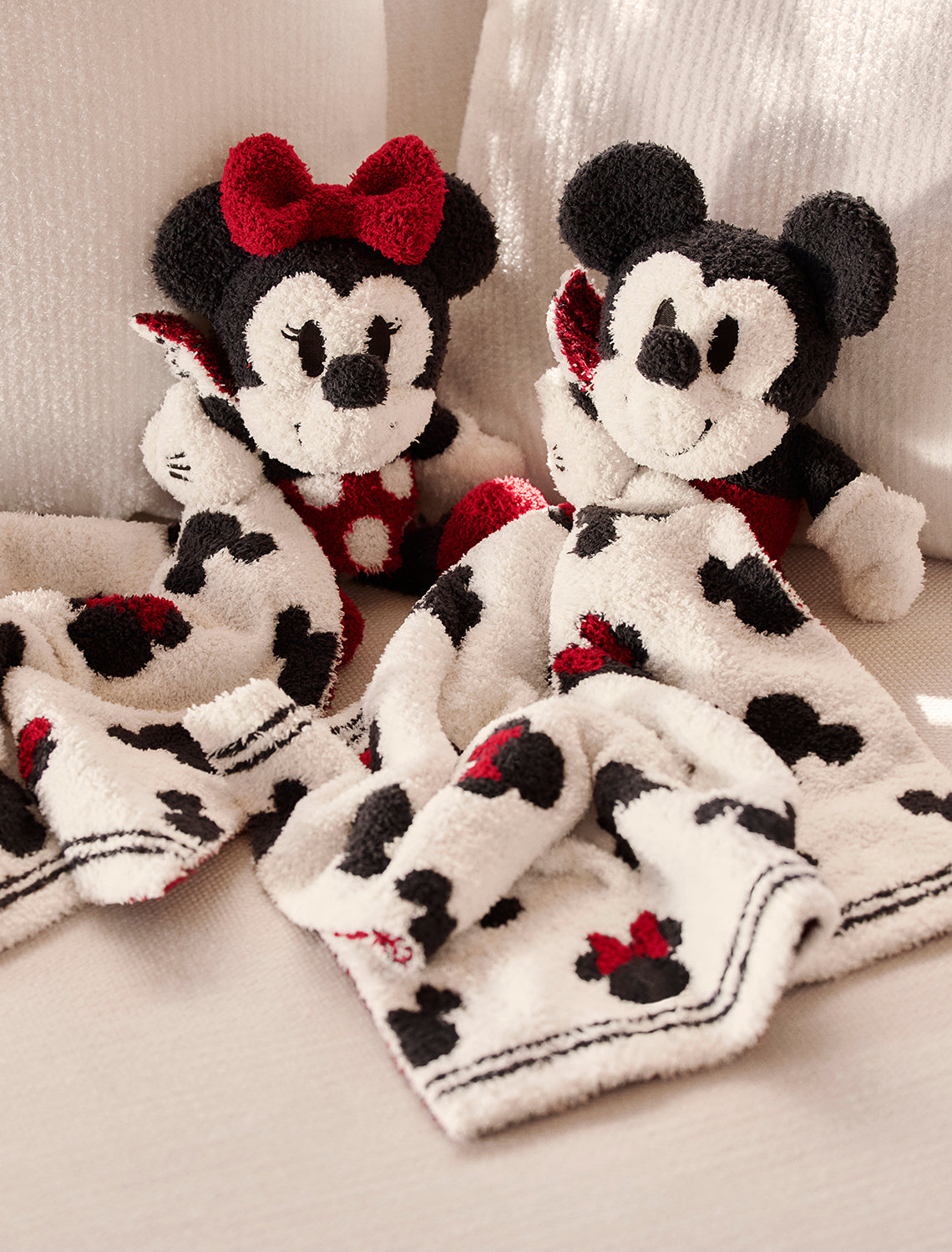 CozyChic® Disney Classic Mickey Mouse - FAO Schwarz