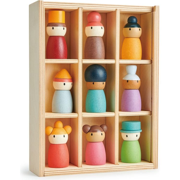 Wooden Happy Folk Hotel - FAO Schwarz