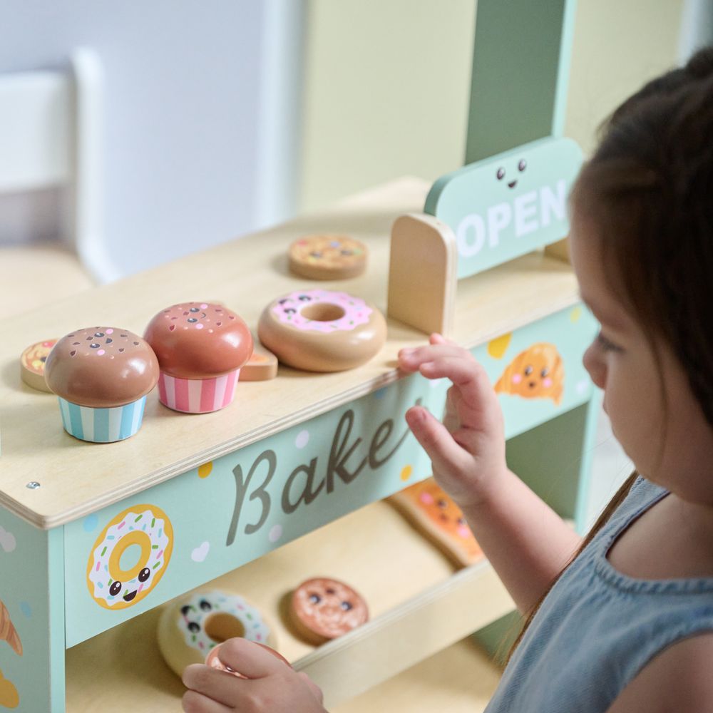 Jolly Pals Wooden Bakery Stand with 12 Pastry Pieces - FAO Schwarz